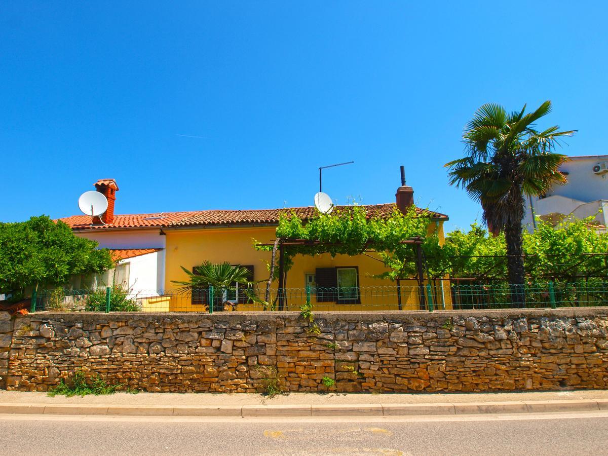 Villa House 1037 Fažana Esterno foto